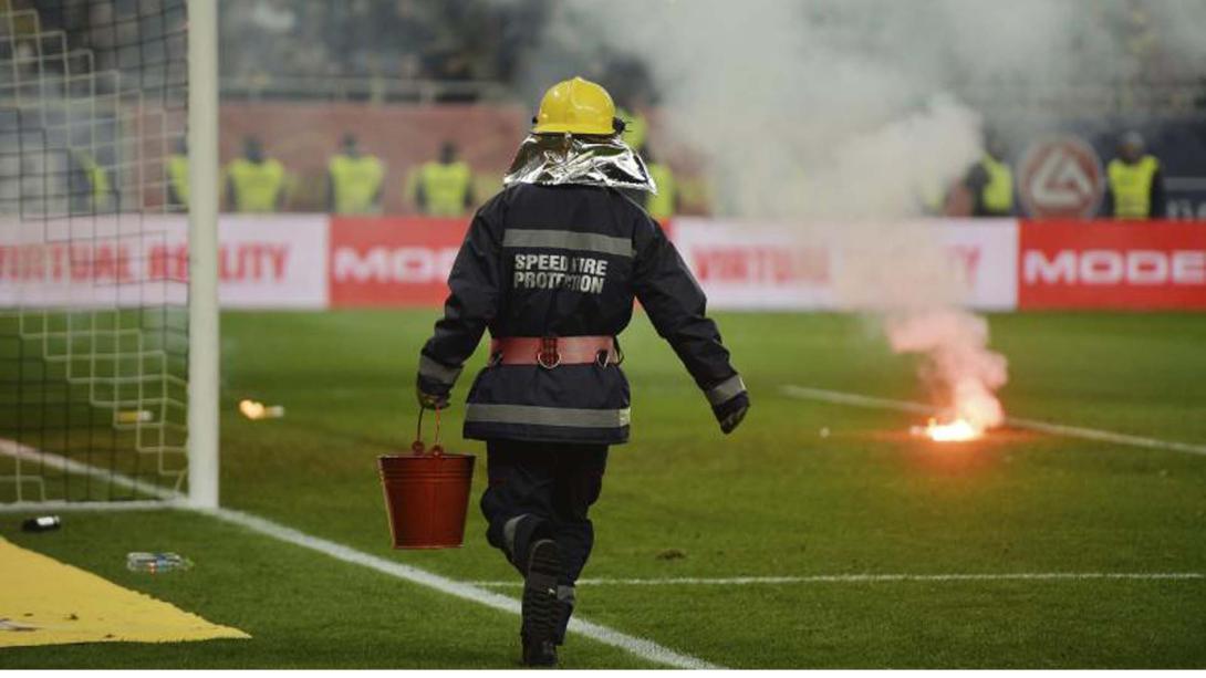 FIFA: vb-selejtező közönséggel, de nem Bukarestben