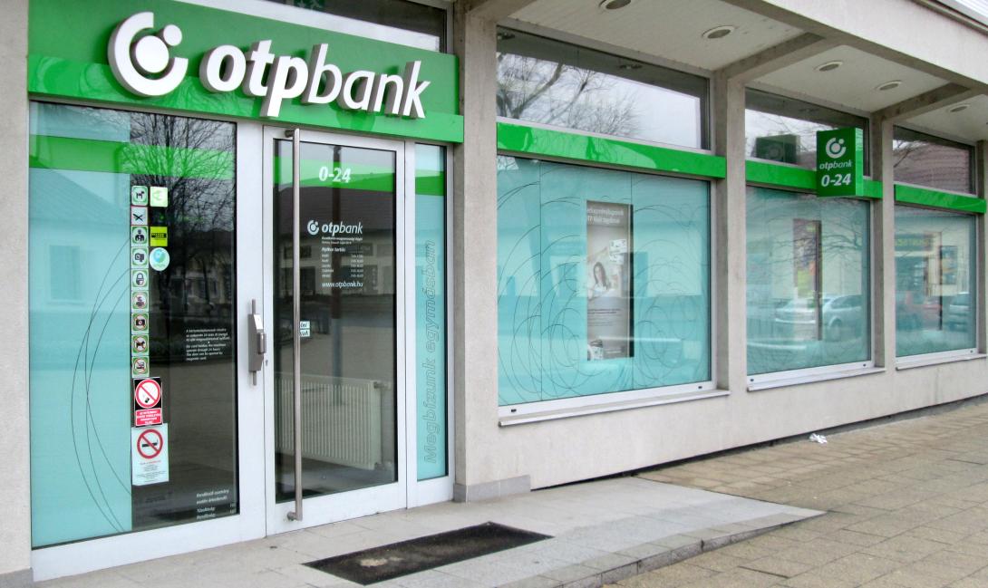 Figyelmeztet az OTP Bank, csalók élnek vissza a nevével