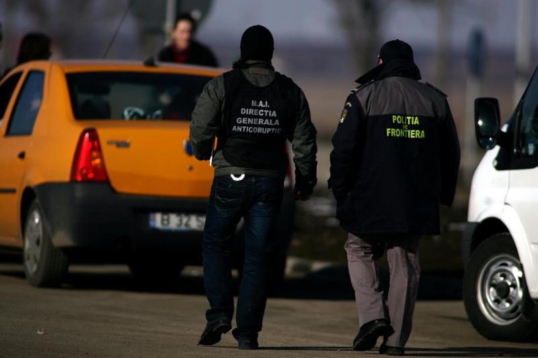 Korrupció gyanújával őrizetbe vettek több, a magyar-román határon dolgozó román határrendészt