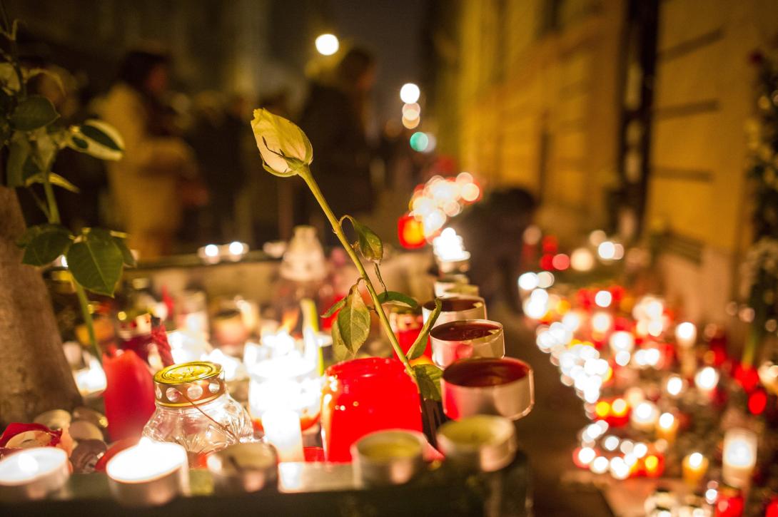 Hétfőn nemzeti gyásznap Magyarországon a veronai buszbalesetben elhunyt áldozatok emlékére