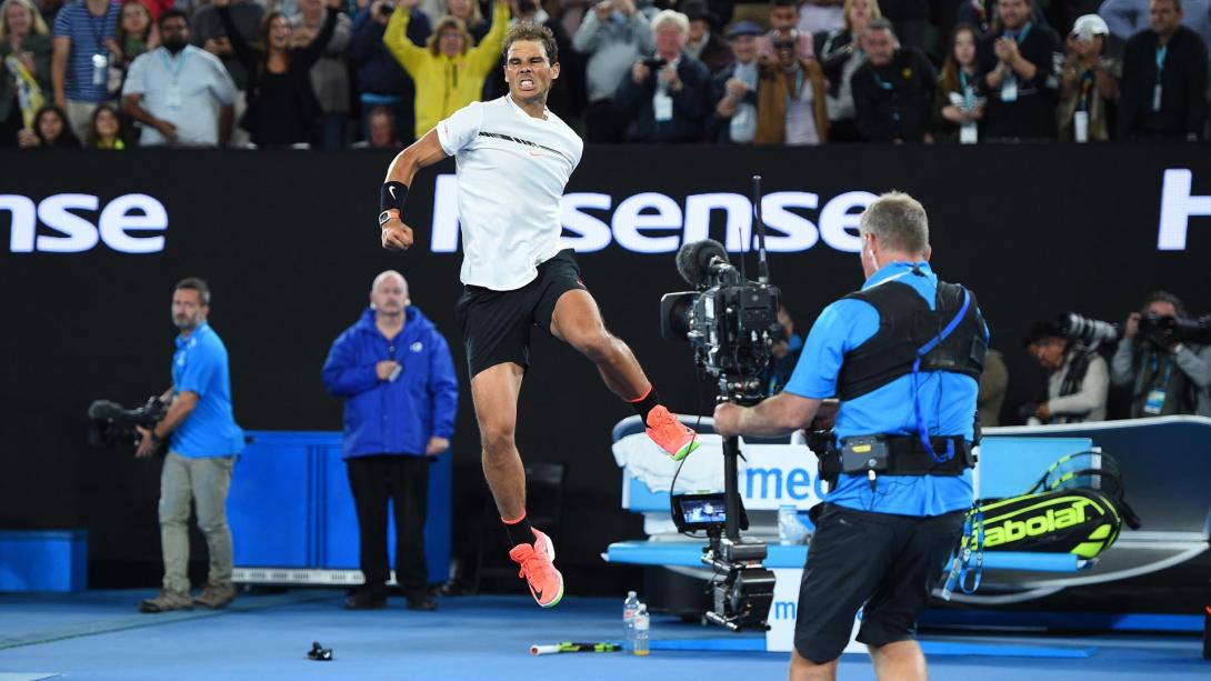 Serena Williams simán verte magyar származású ellenfelét, Nadal a legjobb négy között