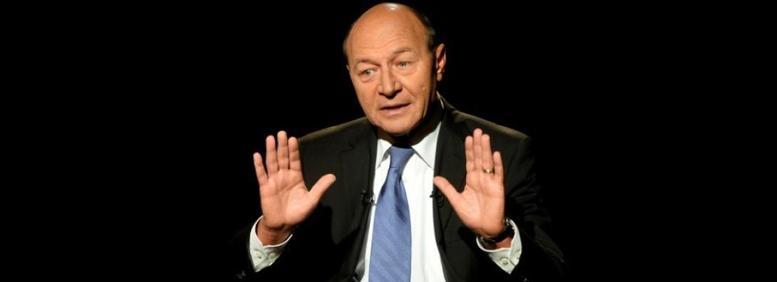 Băsescu: nem lesz béke, amíg nem oldják fel a DNA-SRI megállapodások titkosítását