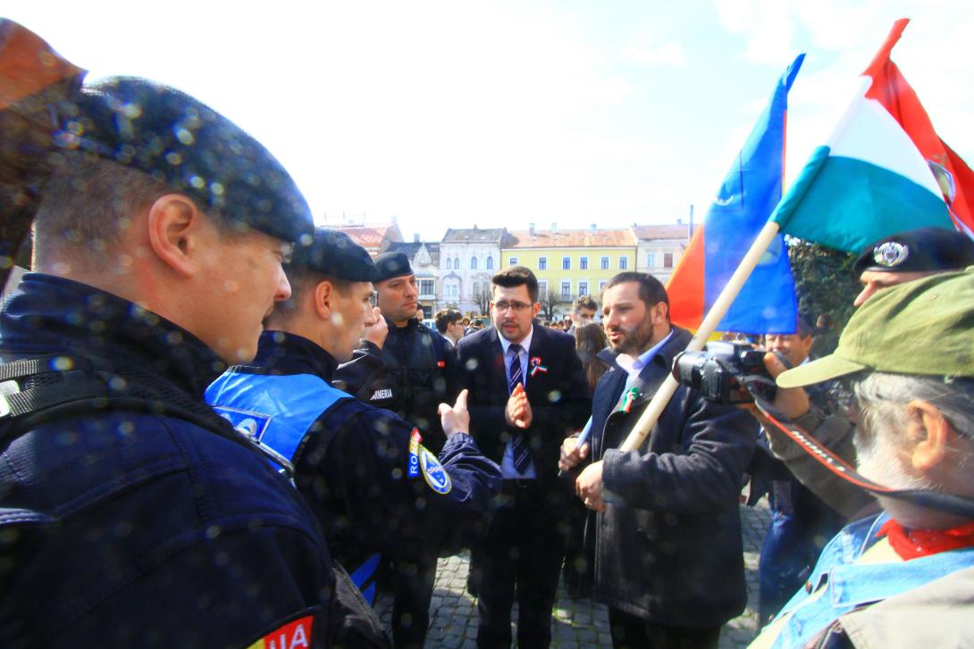 VIDEÓK – Március 15. Kolozsváron: Csendőri feltartóztatástól a Himnuszig