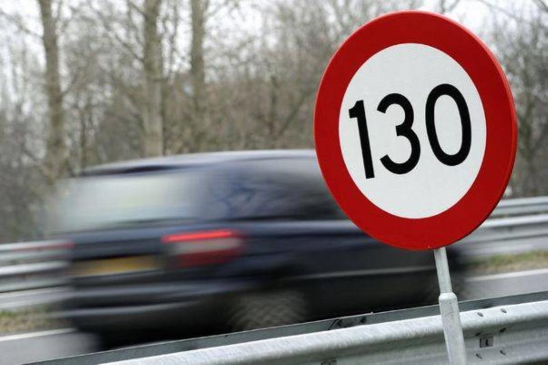 181 kilométer/órával száguldott egy nő az A1-es autópályán