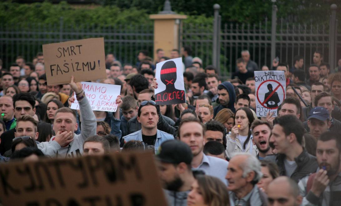 Szerb elnökválasztás – vasárnapra újabb tüntetést jelentettek be Aleksandar Vucic elleni