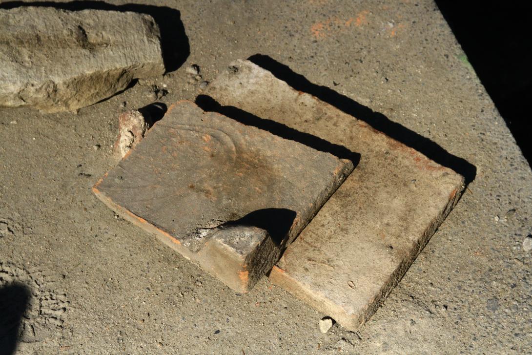 Mit találtak a főtéri ásatások során?