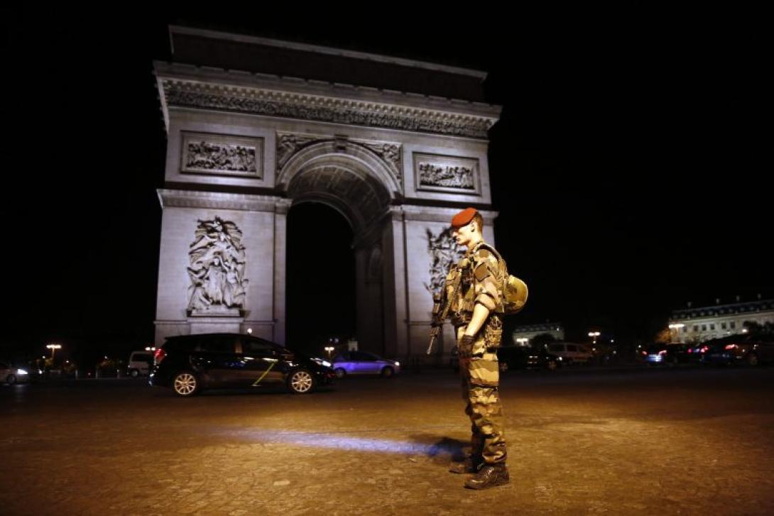 Azonosították a párizsi lövöldözőt
