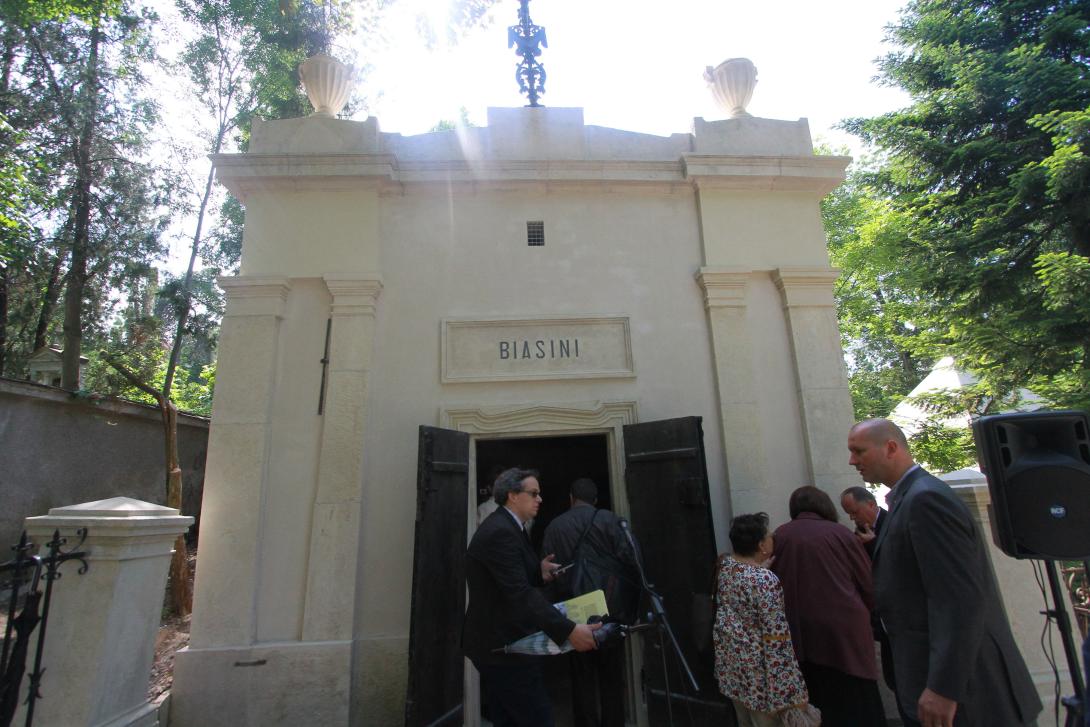 Megújult a Házsongárdi temető Biasini-kriptája