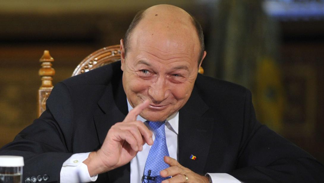 Băsescu: az RMDSZ-nek sem kéne beavatkozni a „klánháborúba”