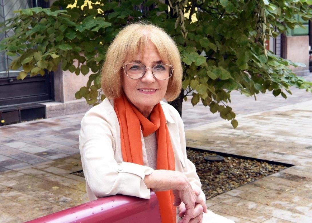 Radnóti Zsuzsa dramaturg a színikritikusok idei életműdíjasa