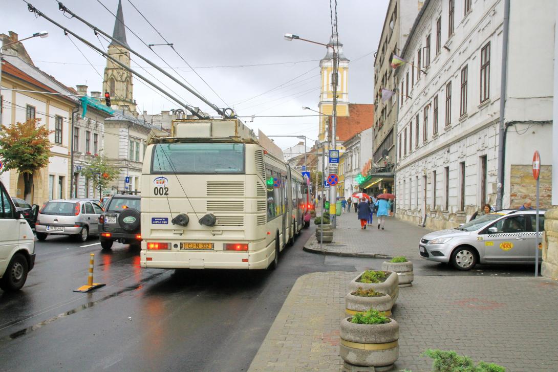 VIDEÓRIPORT - Tömegközlekedési különsáv Kolozsváron: egyelőre nagy a zűrzavar