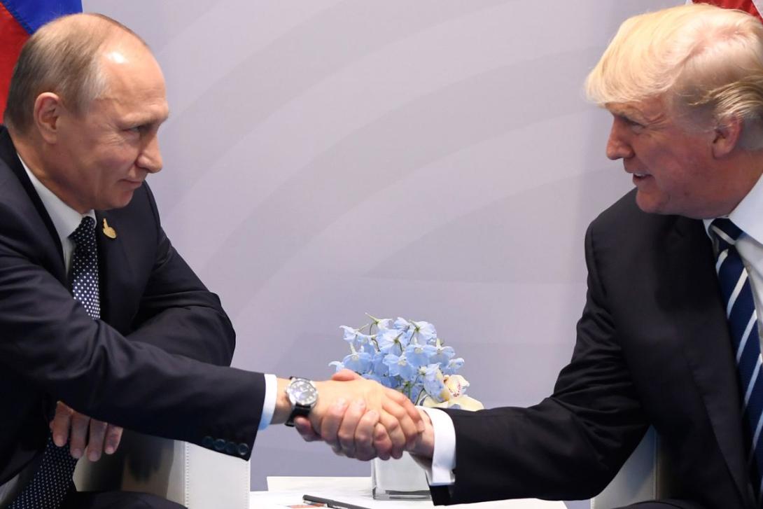 Putyin és Trump pénteken találkozik Vietnamban