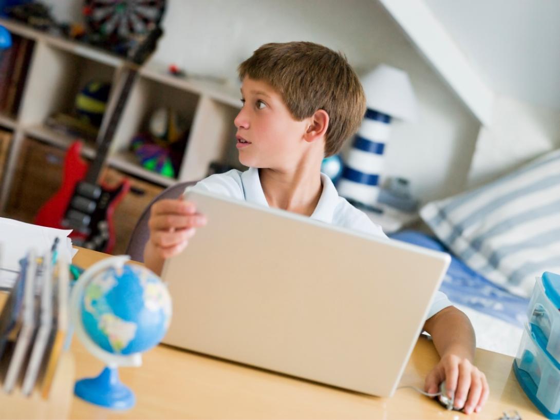 Kaspersky: jobban kell védeni az internetező gyerekeket az ünnepek alatt