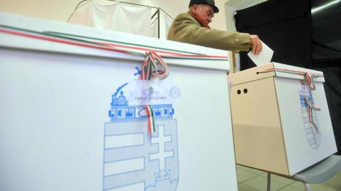 Magyarországi választások - Meghaladta a 342 ezret a névjegyzékbe felvett határon túliak száma