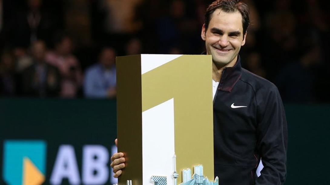 A fehér sport híreiből: Federer ismét világelső
