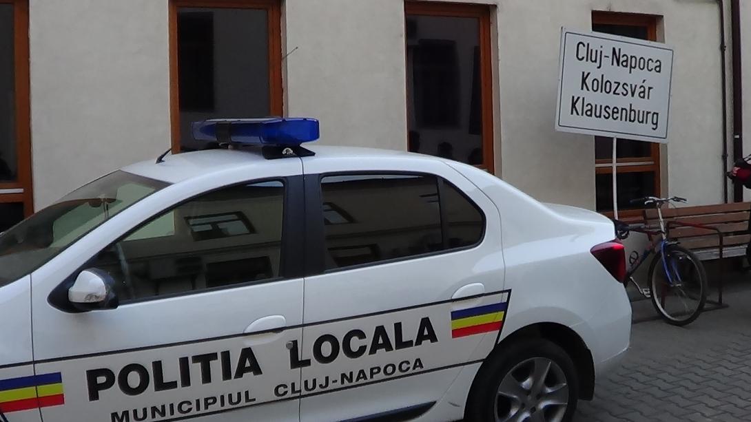 VIDEÓRIPORT - Villámcsődület a háromnyelvű helységnévtáblákért Kolozsváron