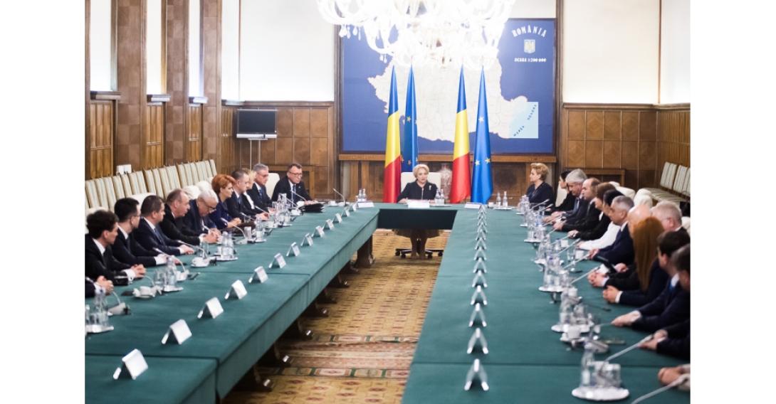 Viorica Dăncilă: nem esett szó kormányátalakításról