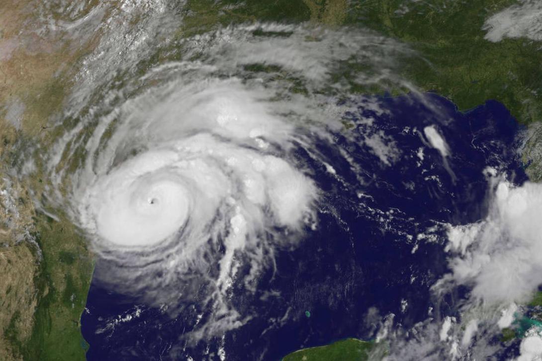 A rekordmeleg óceánvíz táplálta a Harvey hurrikánt