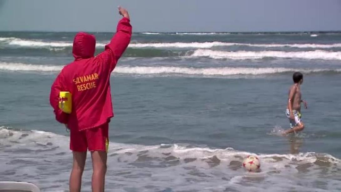 Hétre emelkedett a vízbe fulladtak száma a román tengerparton