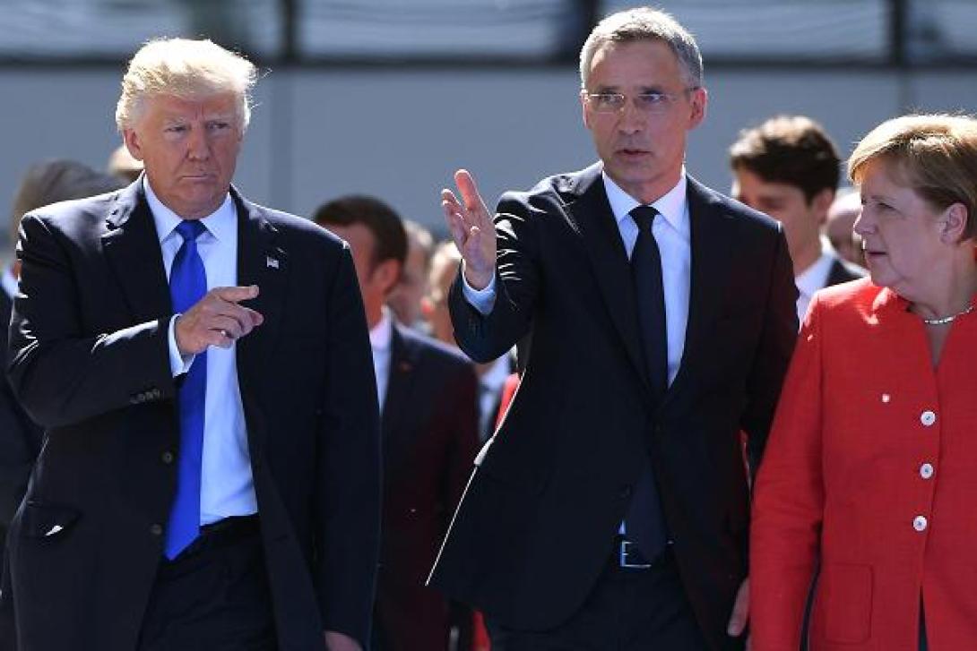Donald Trump azzal fenyegetett, az Egyesült Államok kilép a NATO-ból