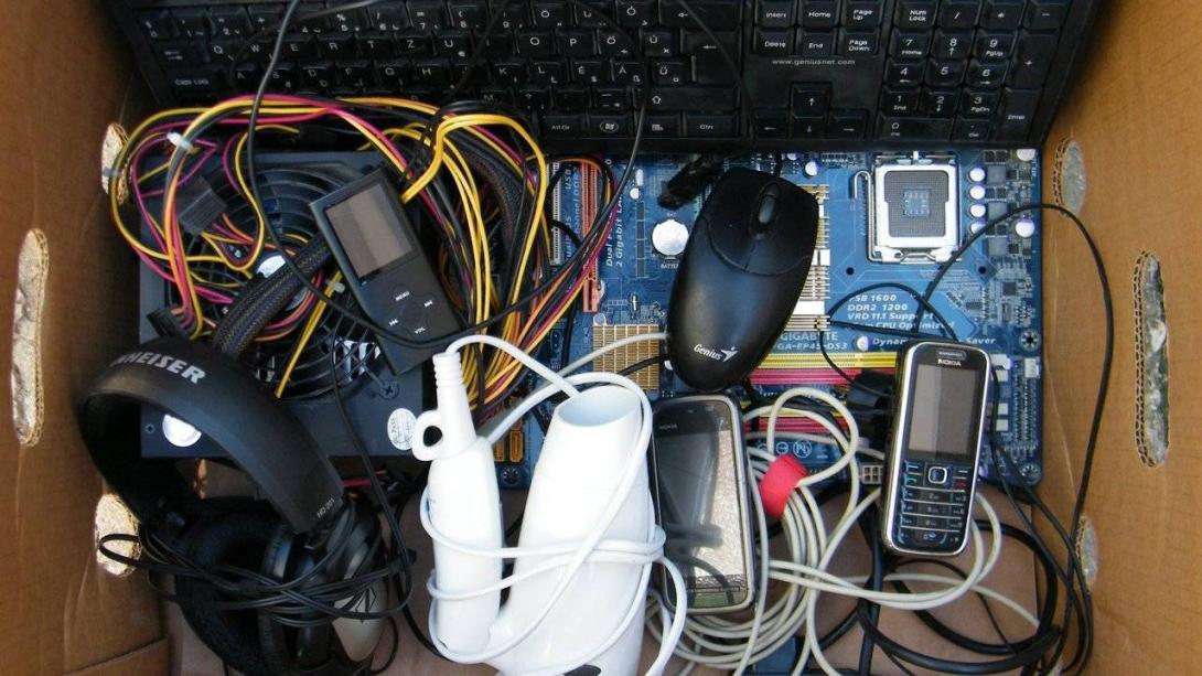Elektromos és elektronikus hulladékokat gyűjtenek Kolozsváron