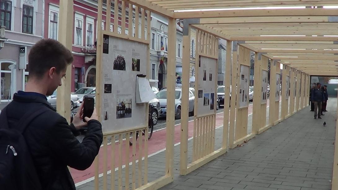 VIDEÓ - Tíz évtized Románia száz fotóban