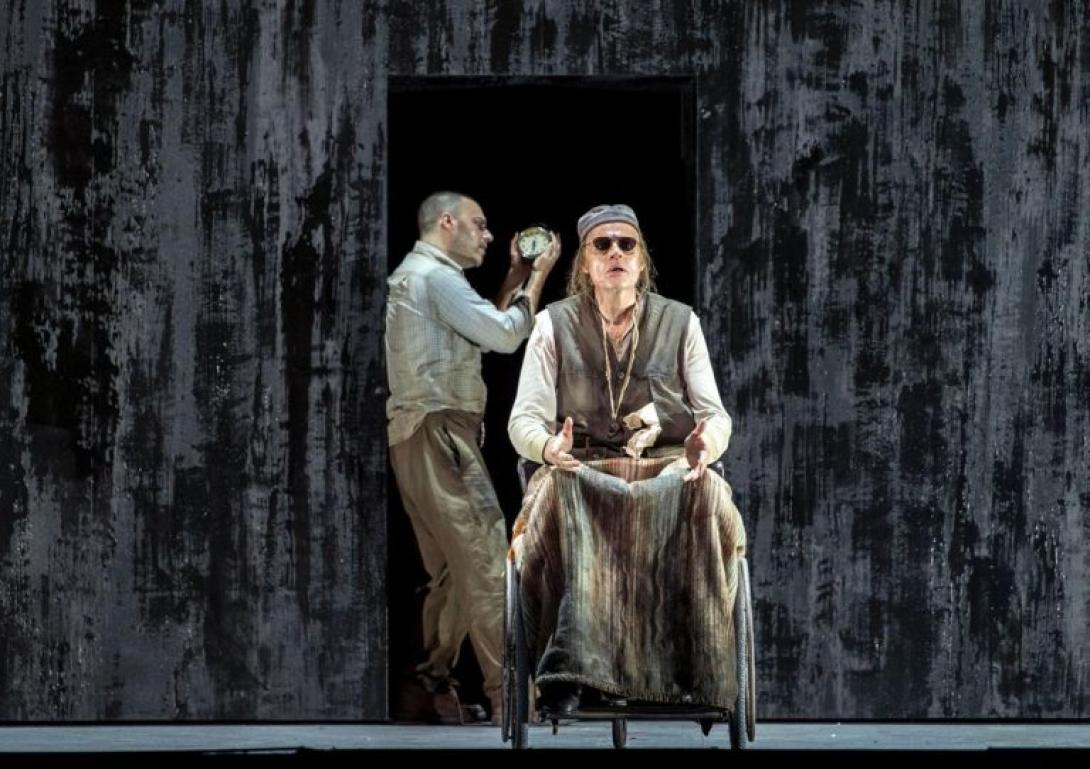 Nyolcperces tapsot kapott a Kurtág-opera a milánói Scalában