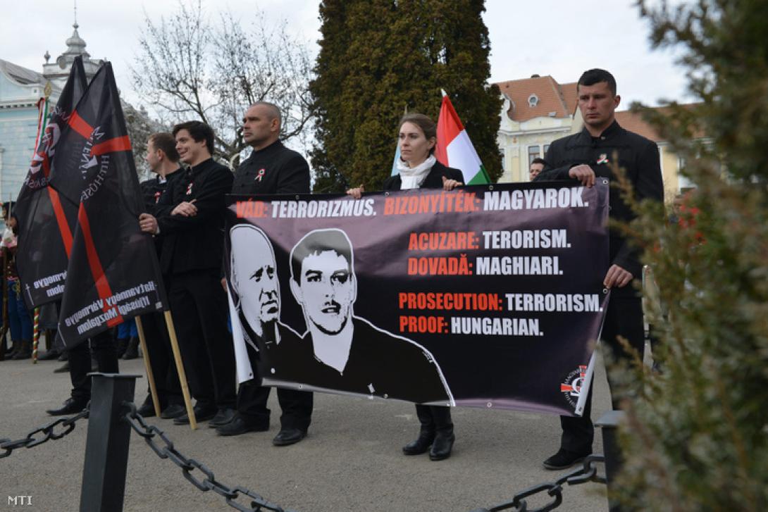 Bekéék szabadon engedését kérik Johannistól magyar képviselők
