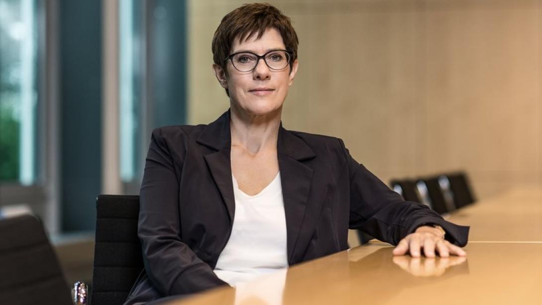 Annegret Kramp-Karrenbauer a német CDU új elnöke
