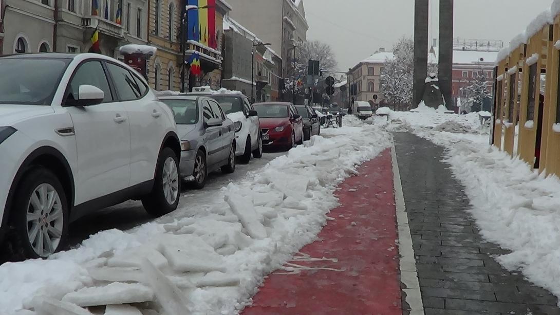 VIDEÓ - Mégis, ki biciklizik télen?