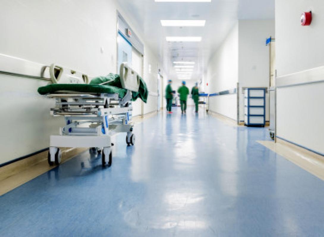 Házkutatások cégeknél, melyek az előírásoknak nem megfelelő fertőtlenítőszert adtak el kórházaknak