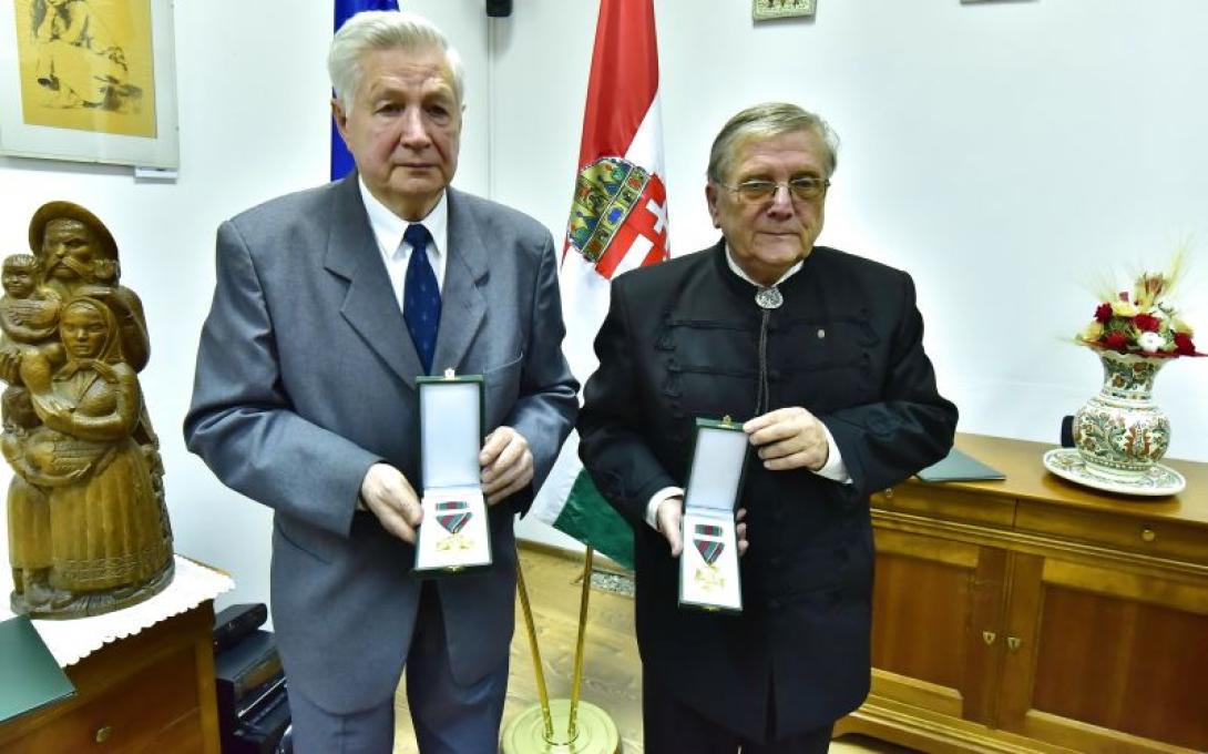 Március 15-i kitüntetést adtak át a kolozsvári magyar főkonzulátuson