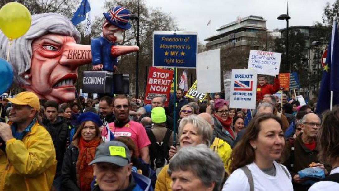 Brexit - Százezres tüntetés Londonban az újabb népszavazásért