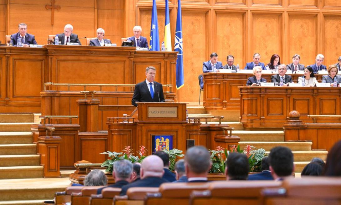 Iohannis: a kormány dilettantizmusa biztonsági kockázattá vált Románia számára