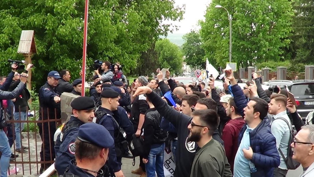 VIDEÓRIPORT - Heves tiltakozások övezték Dăncilă kolozsvári látogatását