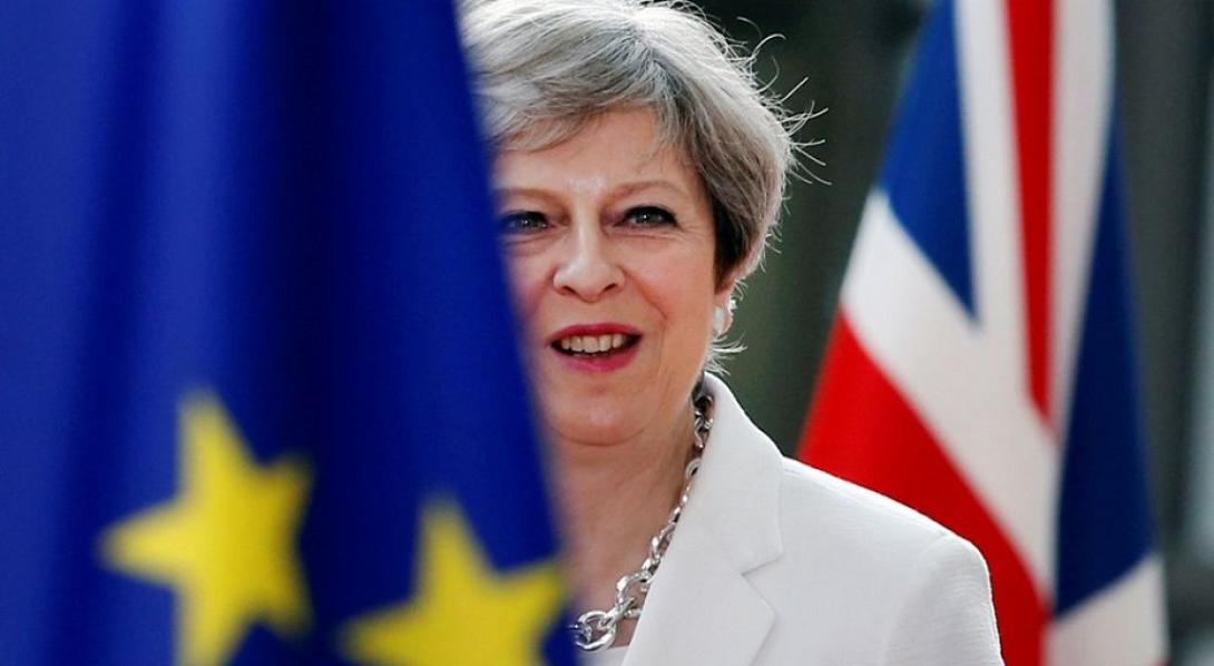Brexit - Theresa May távozik - és egyelőre marad