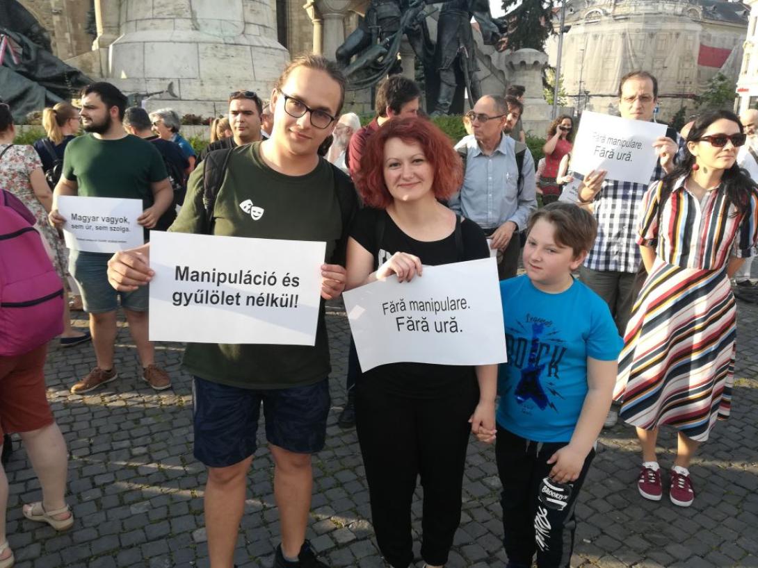 Etnikumközi szolidaritási tüntetés Kolozsváron