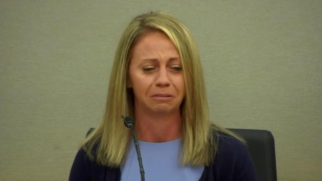 Tíz év börtönre ítélték Dallasban a szomszédját tévedésből agyonlövő fehér rendőrnőt