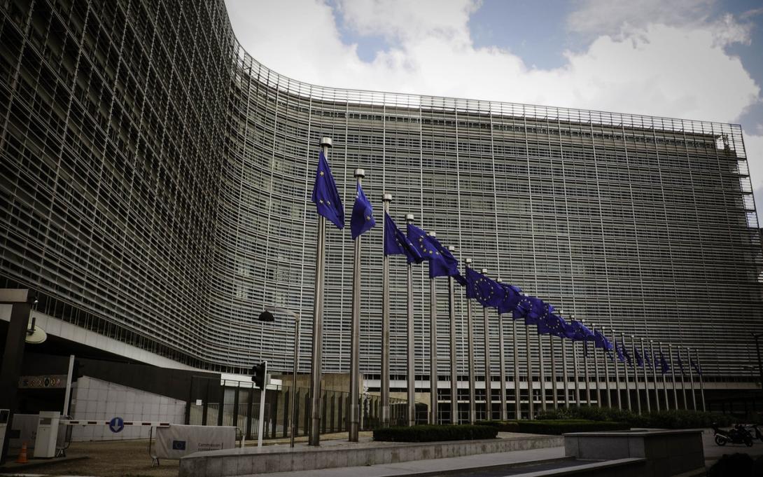 Csúszik az új Európai Bizottság novemberre tervezett hivatalba lépése