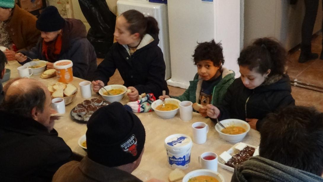 VIDEÓ - Gondviselés Segélyszervezet: újraindult a rászorulók étkeztetése