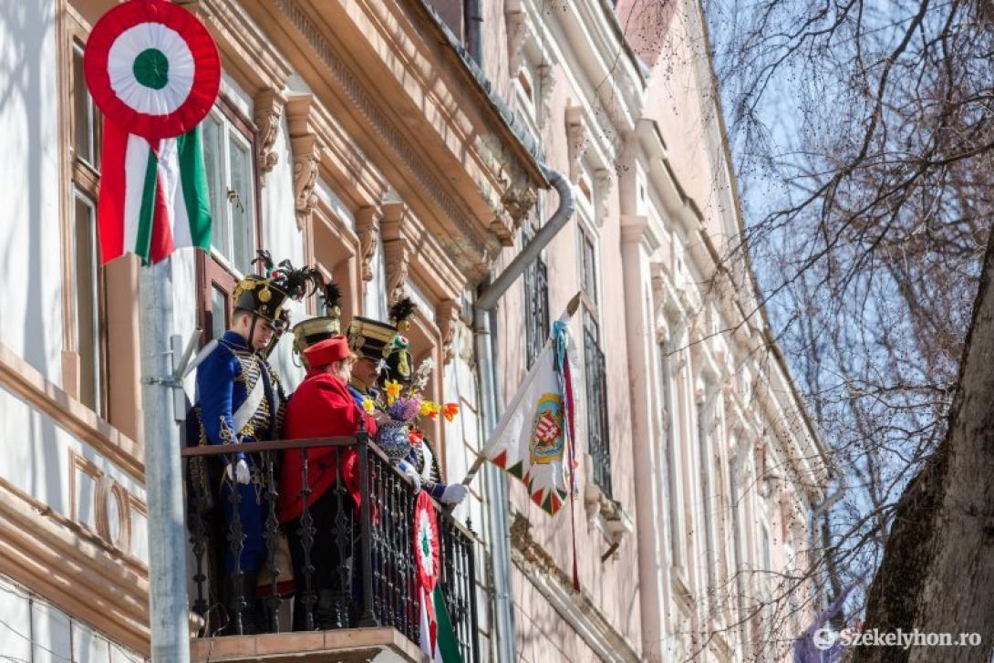 Székelyudvarhely polgármesterét is megbírságolták a március 15-i magyar jelképek miatt
