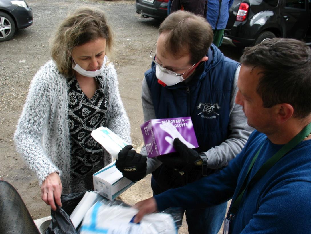 Kolozs megyében elkezdték a magyar kormány segélyszállítmányainak szétosztását