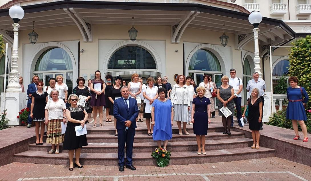 Telesulis pedagógusokat díjaztak Kolozsváron
