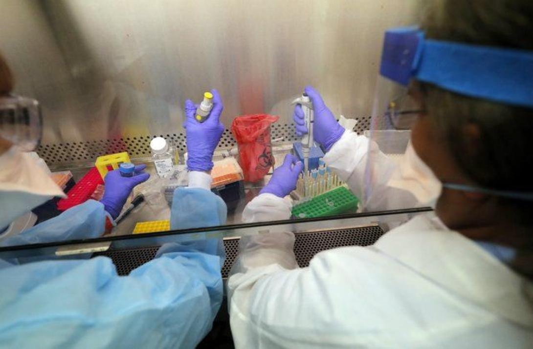 Koronavírus – 9685 új eset, Kolozs megyében 424 pozitív teszt