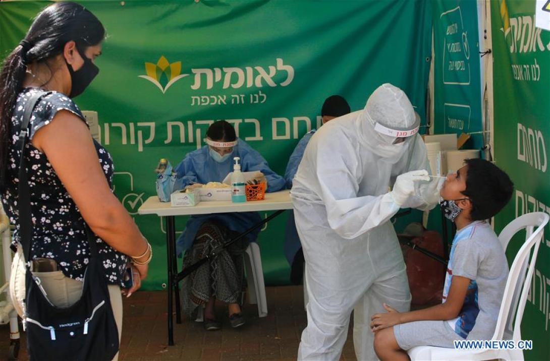 Izraelben visszavonulóban a járvány, de aggasztóak az új vírusváltozatok