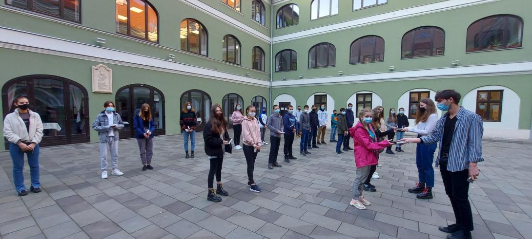 Nem vagytok egyedül! – Refis maturandusok ajándéka a kolozsvári magyar nyolcadikosoknak