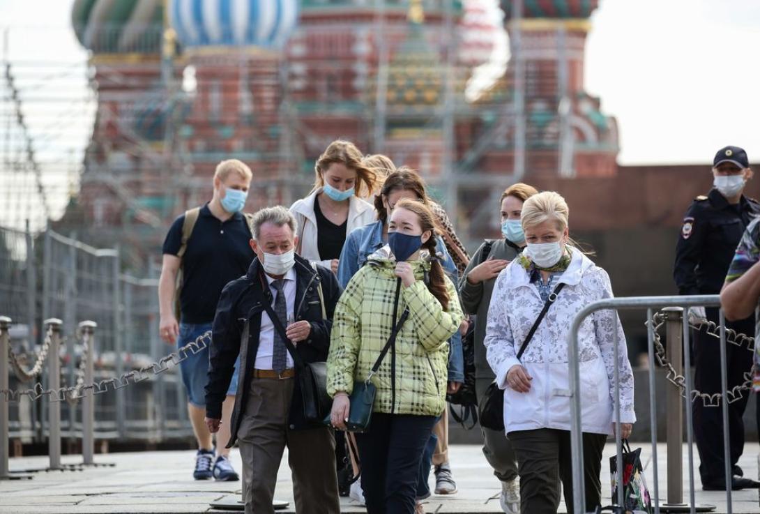 Oroszországban ismét 13 ezer fölé emelkedett az új fertőzöttek száma, szigorítások Moszkvában