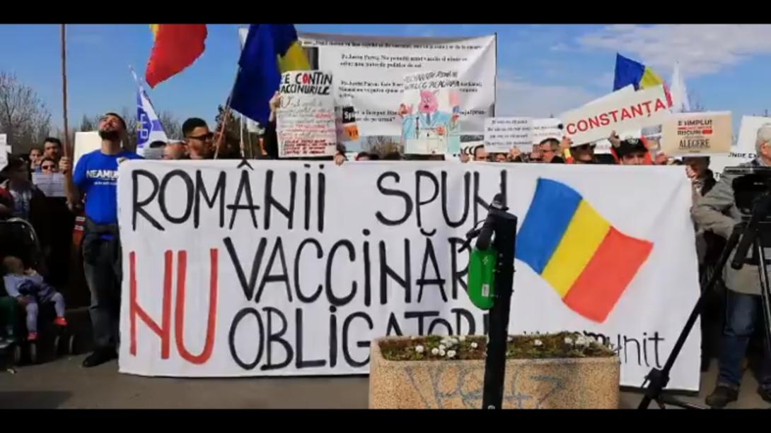 Sokan vannak és meggyőzhetetlenek a romániai oltásellenesek