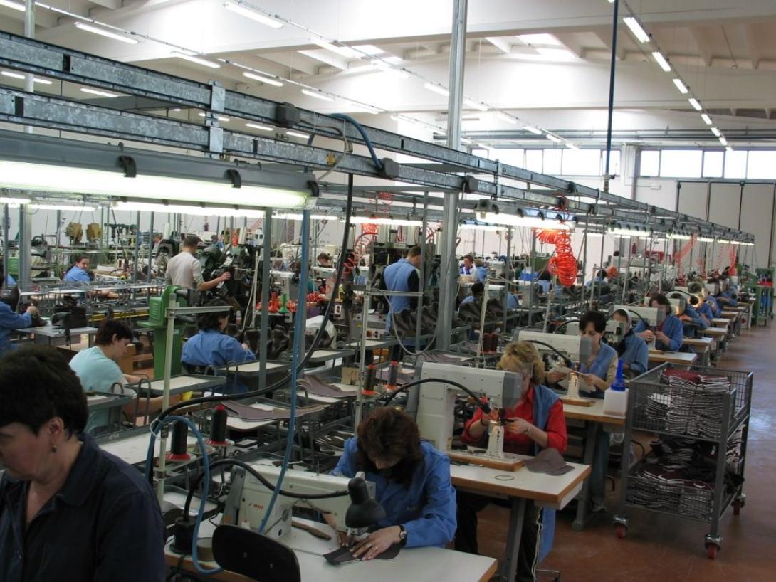 Ciucă: 300 millió euró az ipar versenyképességének növelésére