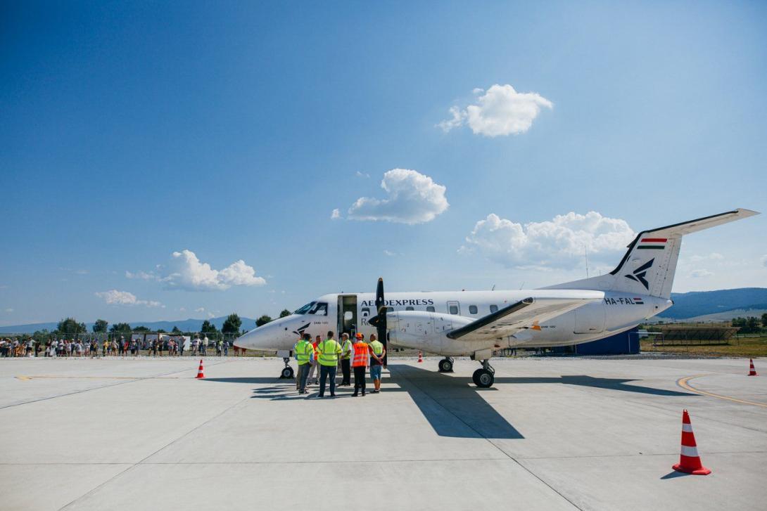 Az AeroExpress landolt elsőként Gyergyóremete repülőterén